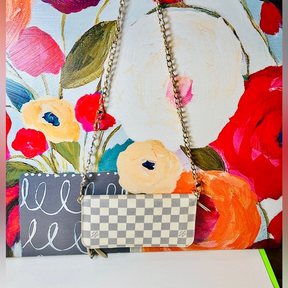 Louis Vuitton damier long bifold wallet. - Picture 4 of 16